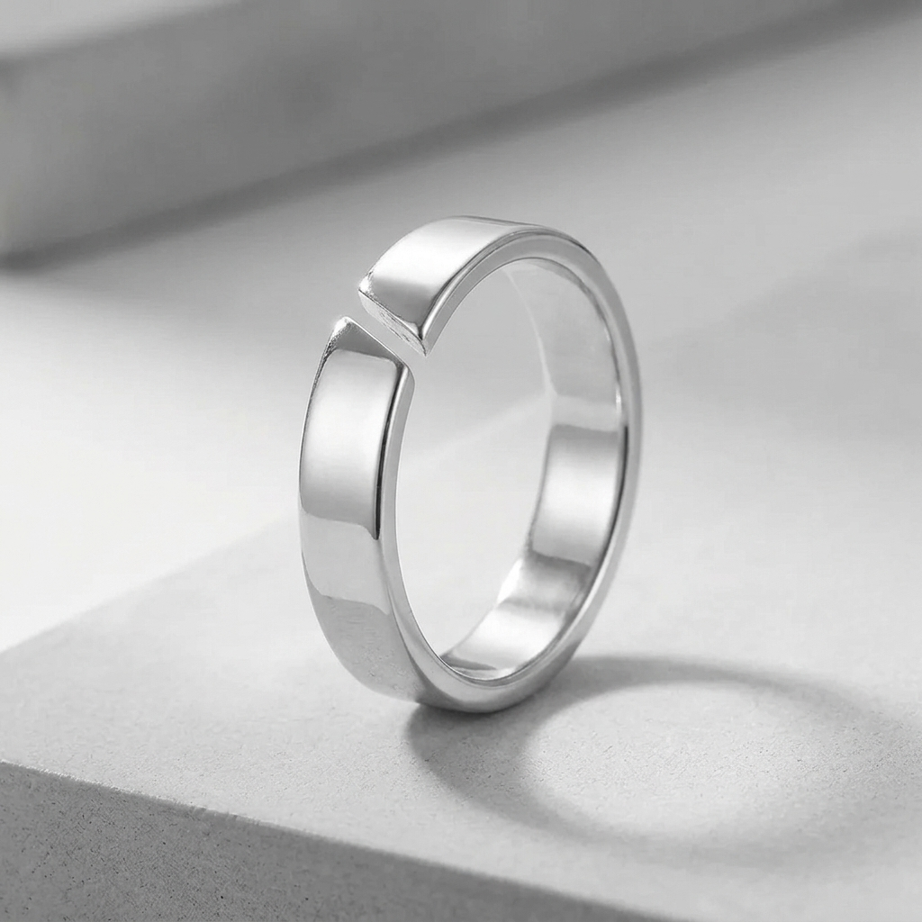 ESSENTIAL ADJUSTABLE RING