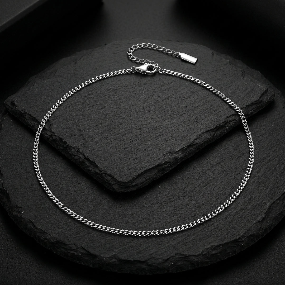 Slim Curb Necklace
