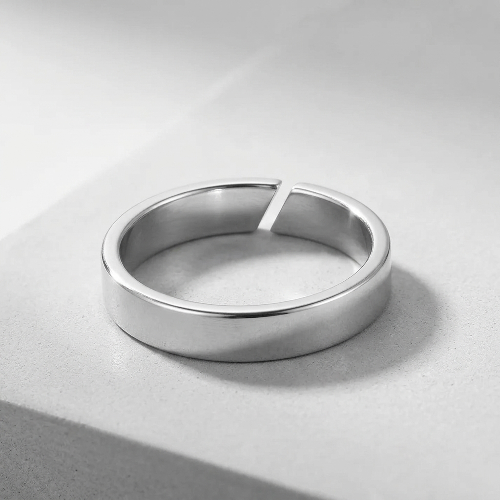 ESSENTIAL ADJUSTABLE RING