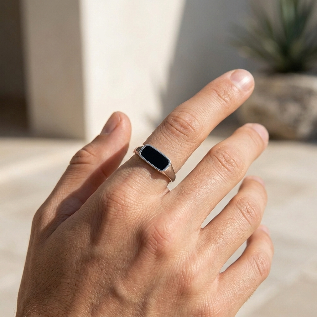 ONYX SIGNET RING