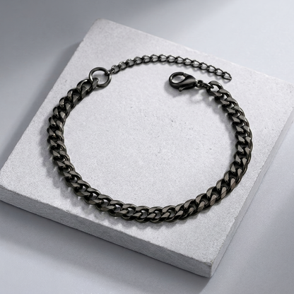 CHAINED BRACELET