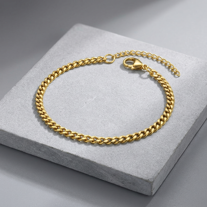 CHAINED BRACELET
