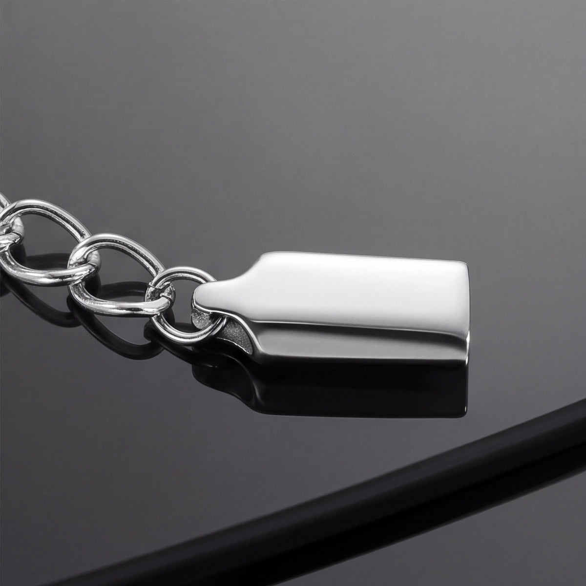 Slim Curb Necklace