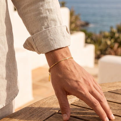 ESSENTIAL ARMBAND