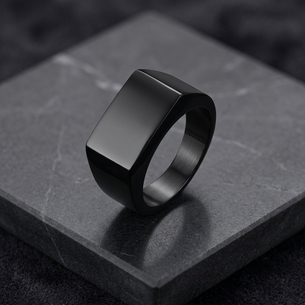 SIGNET RING