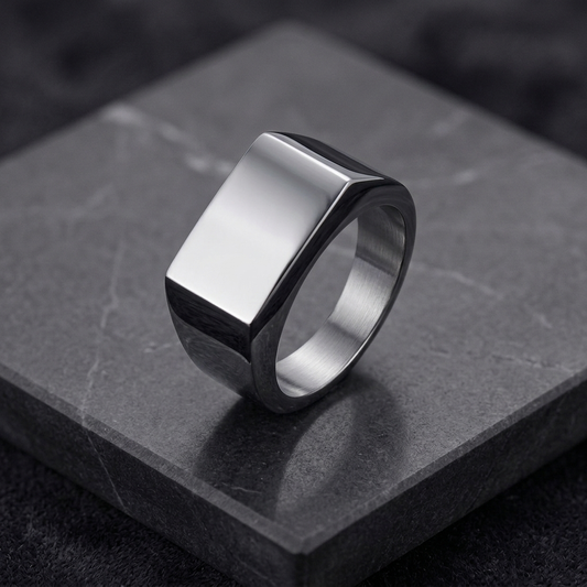SIGNET RING