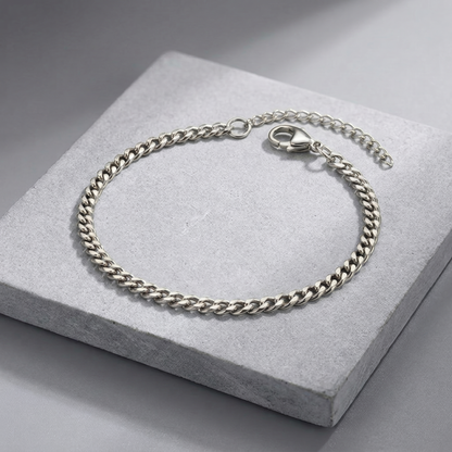 CHAINED BRACELET