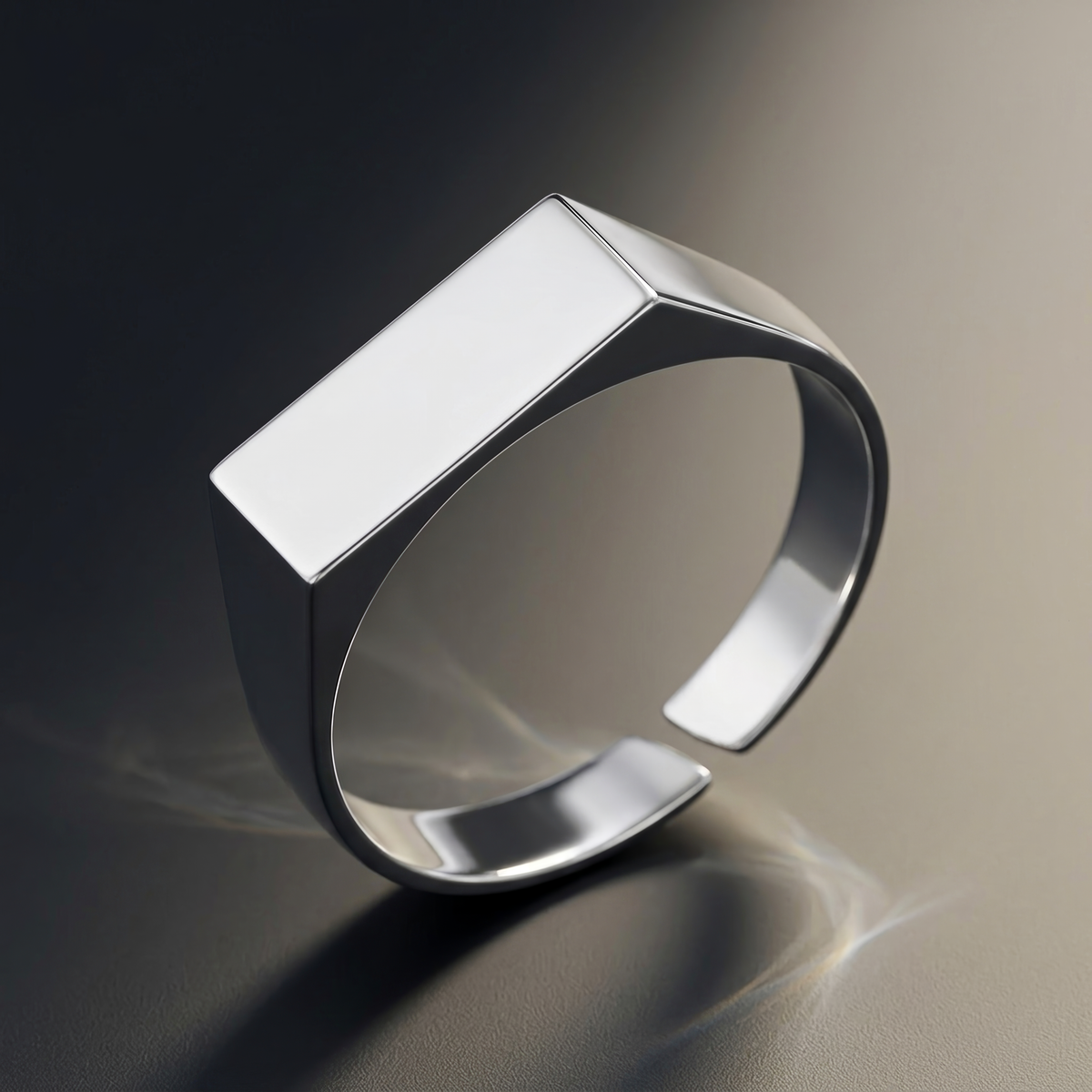 ESSENTIAL SIGNET RING
